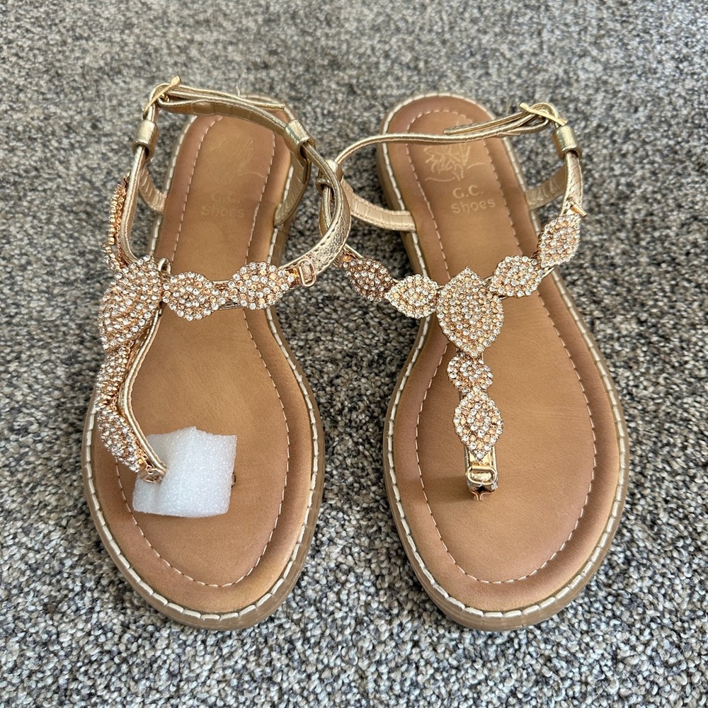 GC Shoes - Women's Cali Embellished T Strap Flat Sandals - Size 6.5 - New